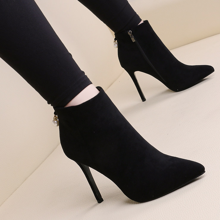 2017秋冬新款加绒及踝短靴女靴欧美气质百搭高跟靴黑色绒面裸靴潮