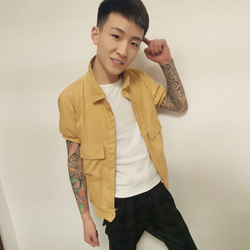 网红同款外套男 快手_快手网红赵逸轩同款衬衫男韩版青年短袖外套修身