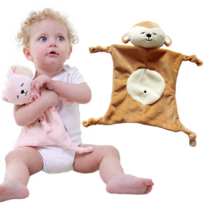 宝宝咬安抚奶嘴 长牙