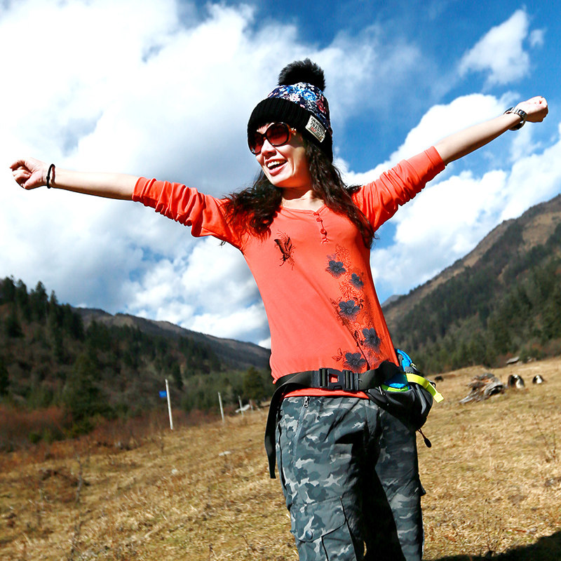 透气_舒米勒户外用品女士新款速干防晒透气v领长袖t恤休闲运动登山