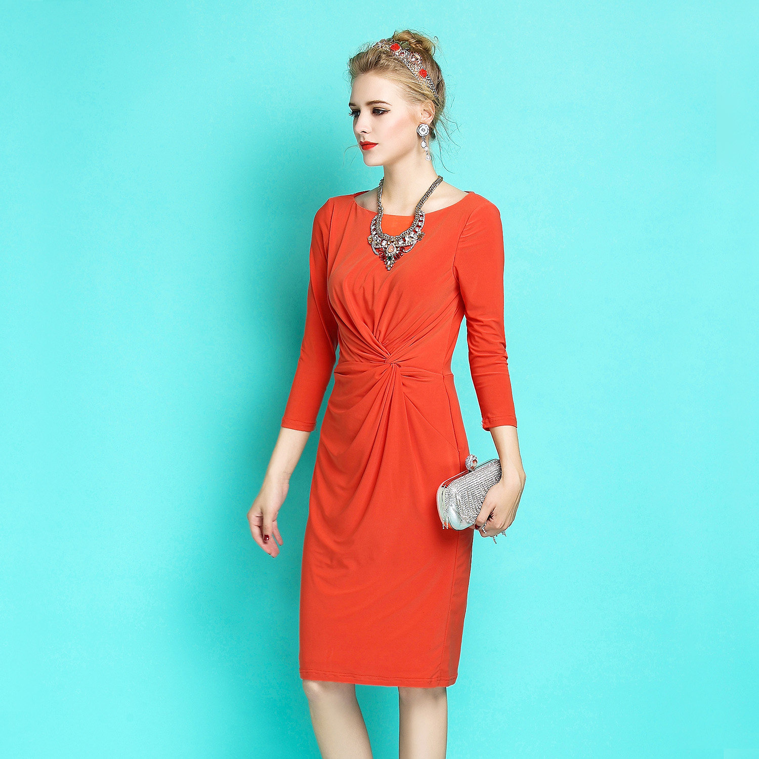 一字领连衣裙,散发性感妩媚女人味