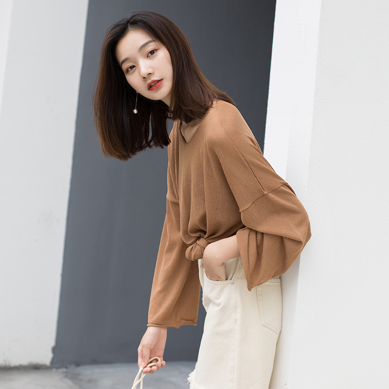 长袖t恤是春秋女生衣橱必备单品