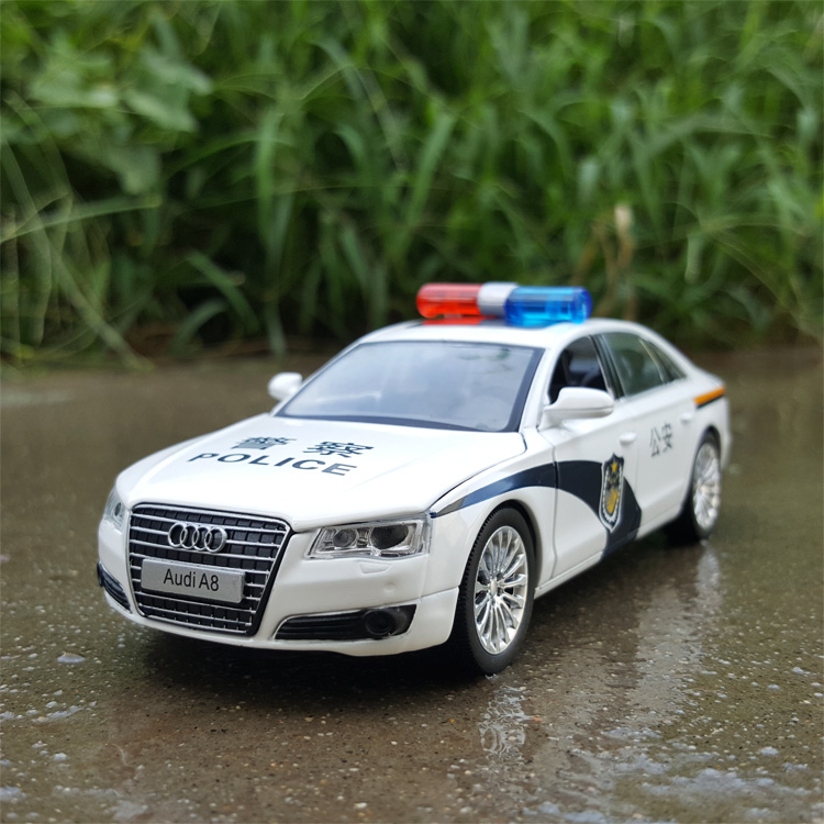 升辉奥迪a8警车出租车合金声光回力模型玩具车四开门带警报语音