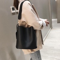 洗车机有时劲大有时劲小是什么问题 洗衣机洗衣服时劲没以前大,甩干时也不能完全甩干...