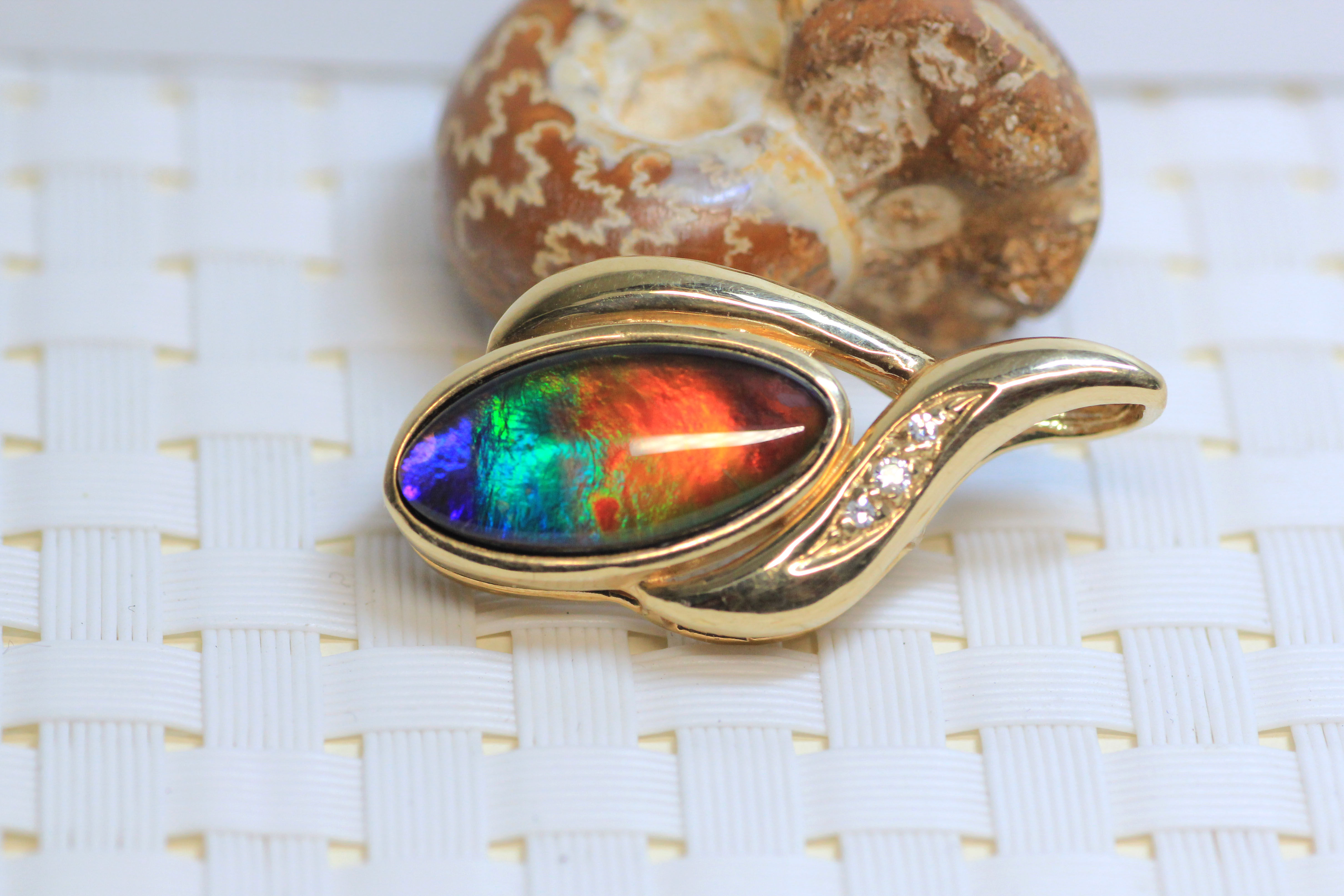 天然_天然斑彩石 转运招财 李居明大师首推神秘斑彩石 18k金镶嵌优惠