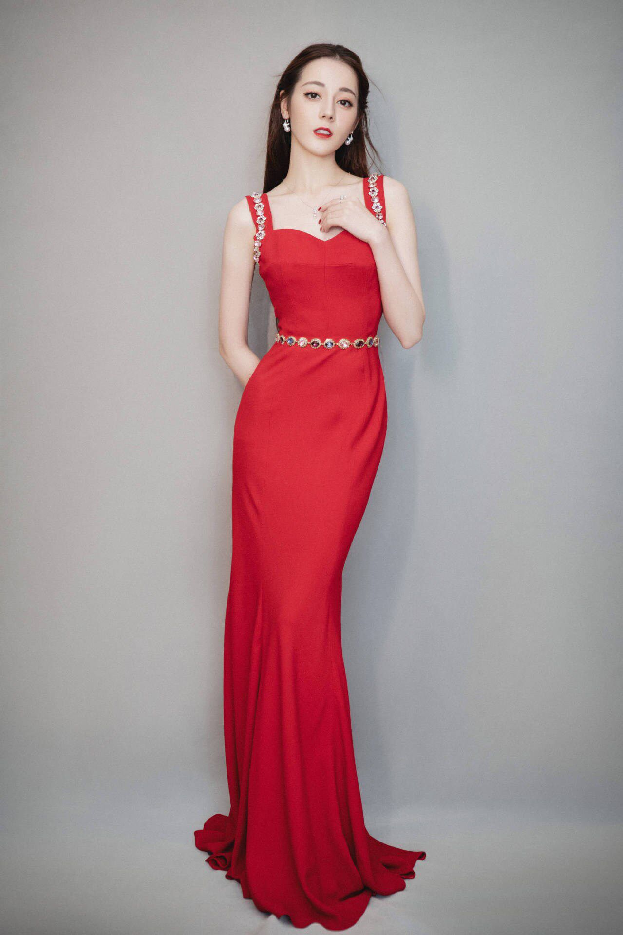 特价迪丽热巴同款礼服