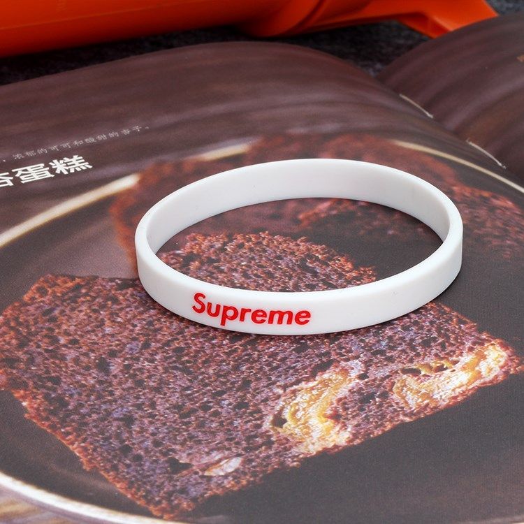 手环饰品_supreme潮牌手环运动手链健身饰品男女腕带能量学生硅胶篮球