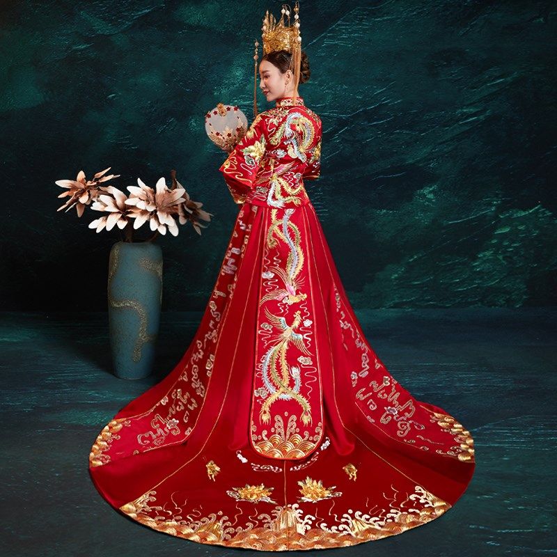 古装婚服_古代婚服皇后新款中式婚纱男女套装凤冠霞帔结婚古装拖尾秀