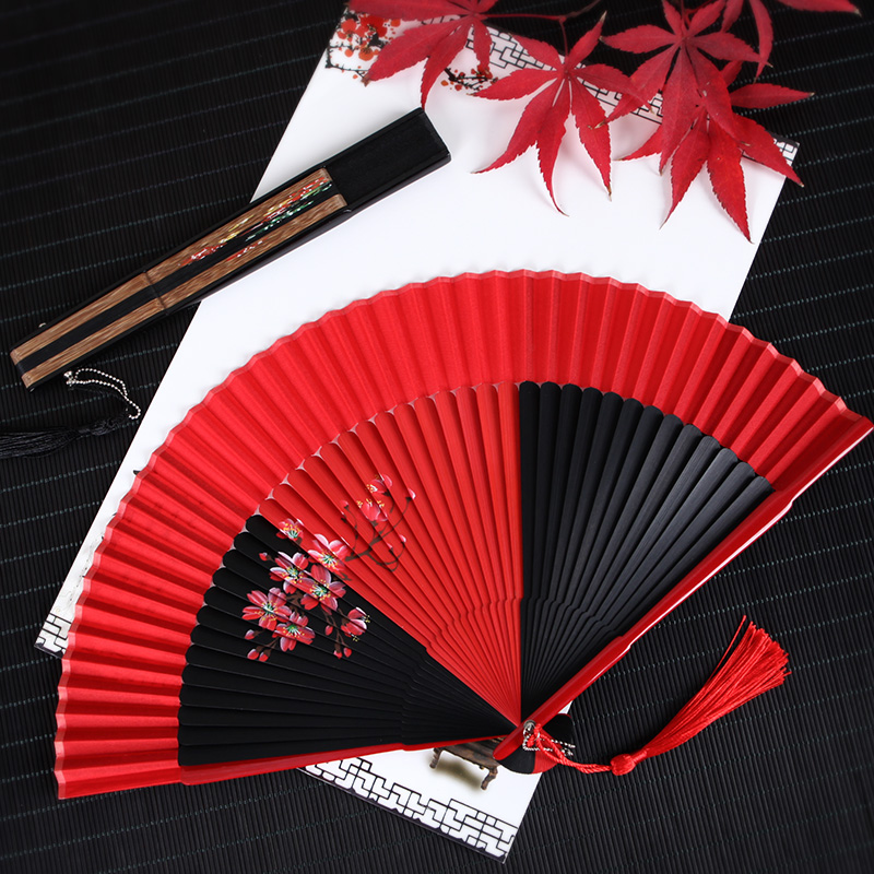 红色扇子