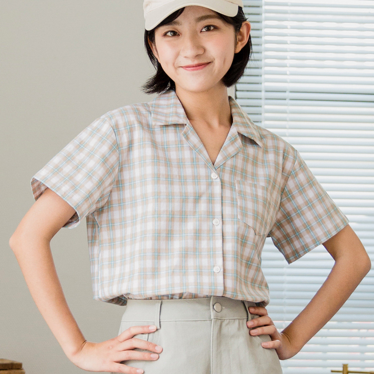 尔给原宿港风polo衫2018新款韩版学生短袖浅色格子衬衫女复古