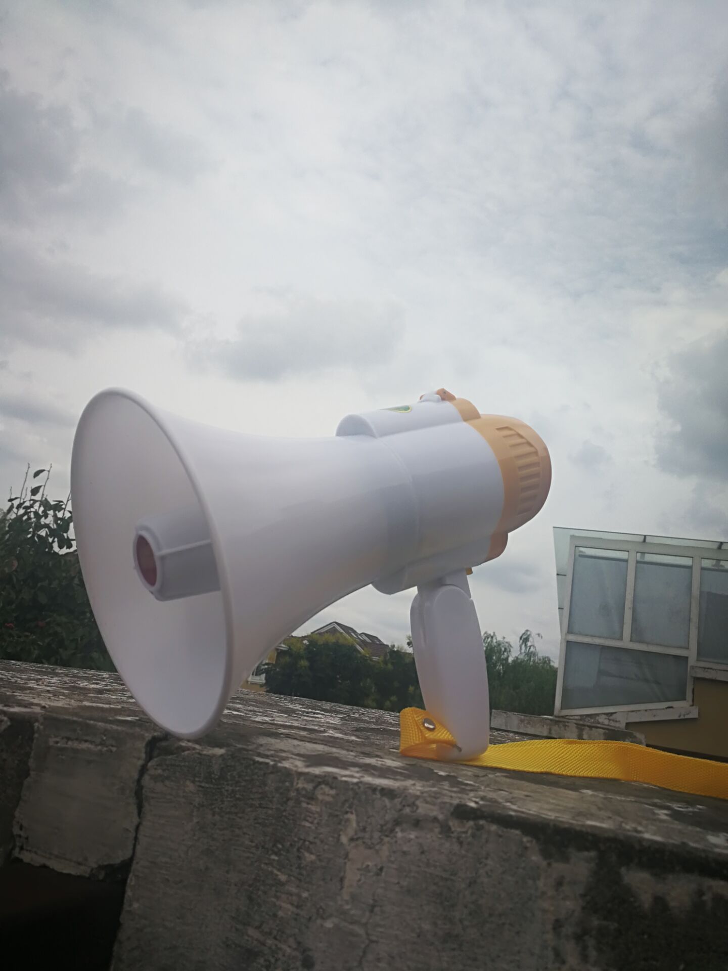 大喇叭扩音器 大大声