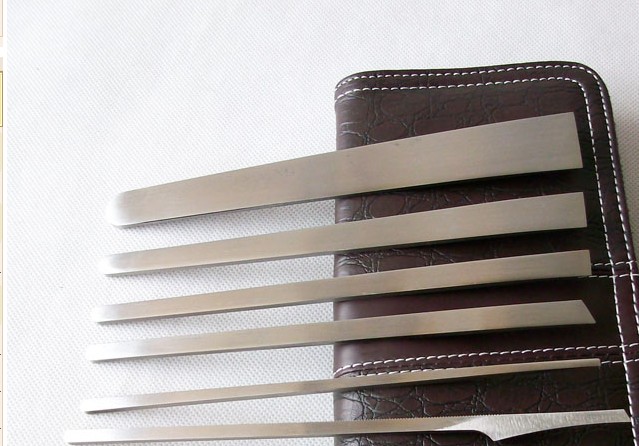 热销锋钢修脚刀