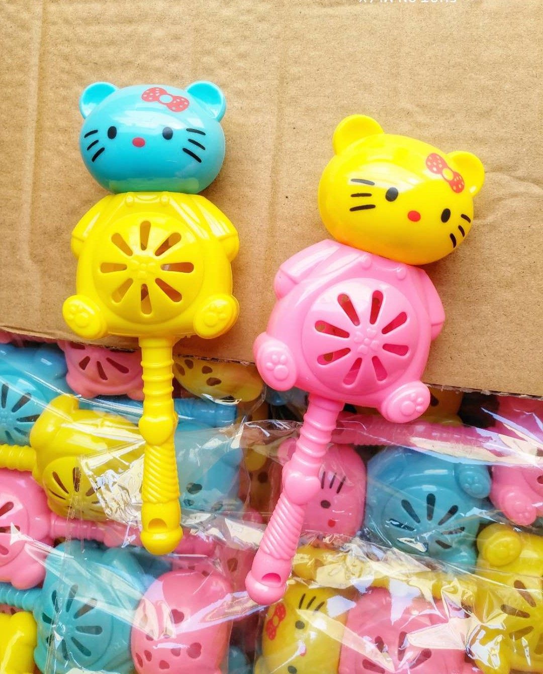 特价婴儿手抓摇铃