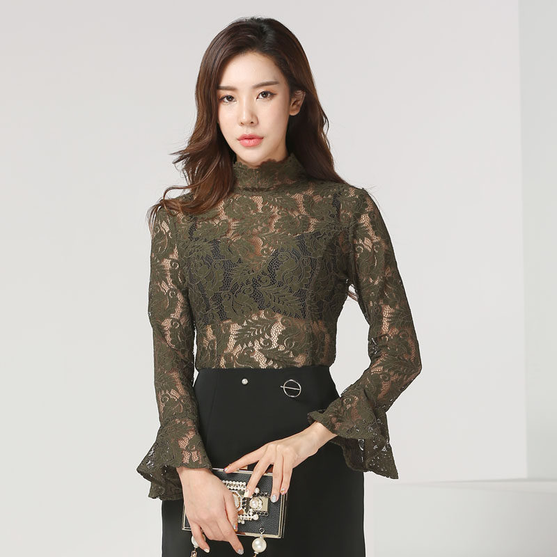 蕾丝透视修身勾花镂空上衣