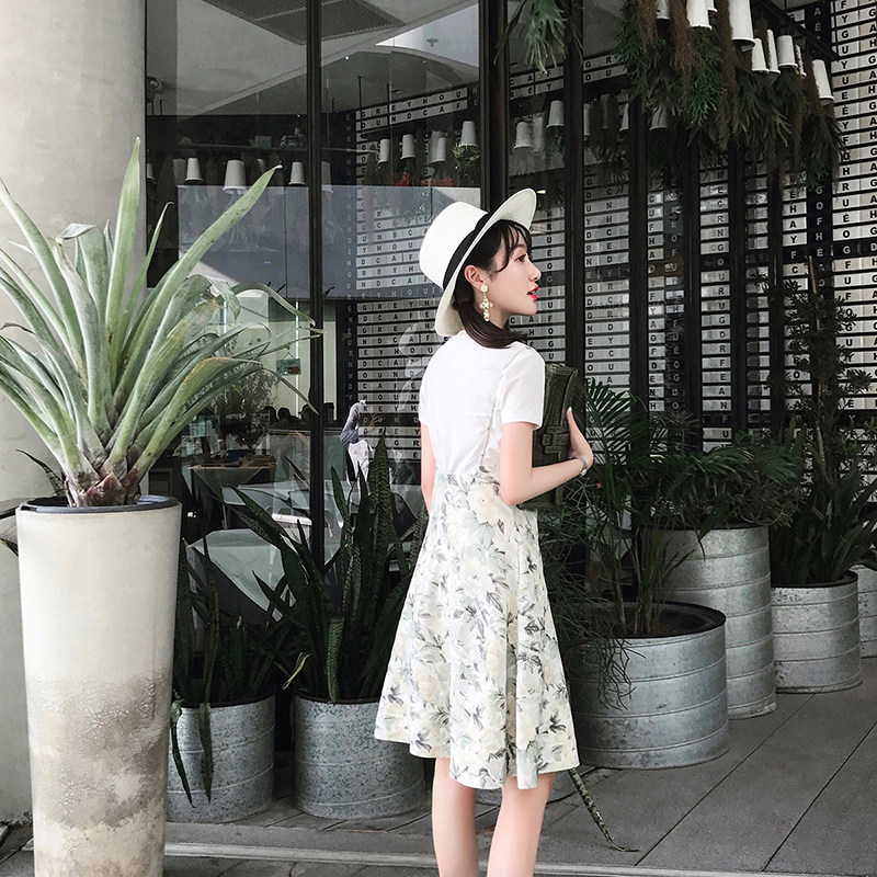 「卢洁云」cariedo 2017夏装新款 吊带碎花清新连衣裙韩版两件套