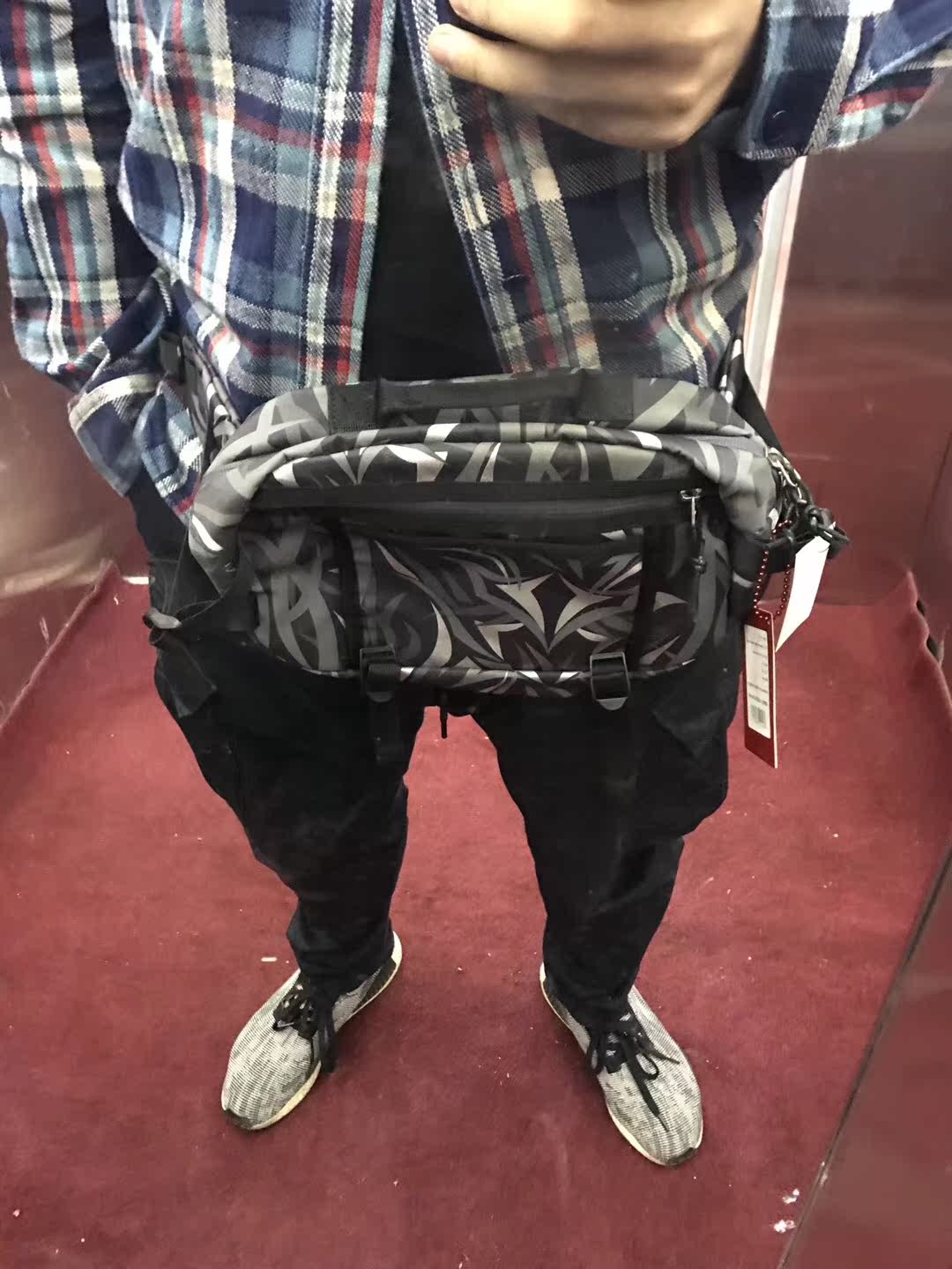 clot黑荆棘_烽火四季clot陈冠希黑荆棘包斜挎包小腰包胸包霹雳包潮牌