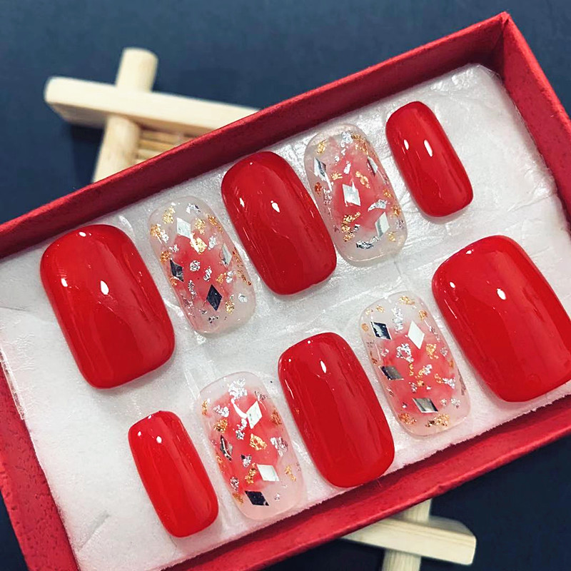 甲贴片成品_网红抖音美甲贴片成品 大红色晕染金泊 显手白新娘甲日常