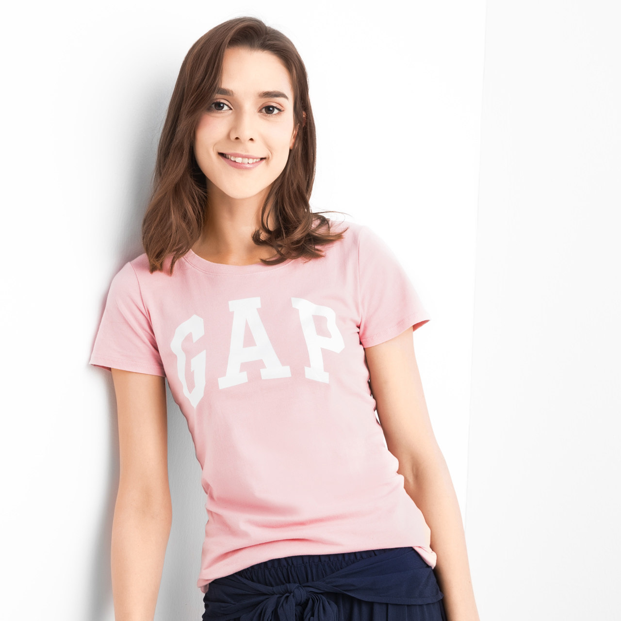 gap女装 多色纯棉徽标圆领短袖t恤 套头内搭女士上衣350960