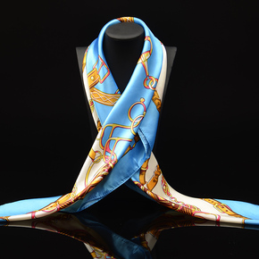 大块丝巾的系法视频