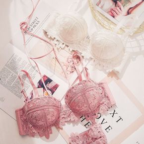 女性蕾丝性感内衣