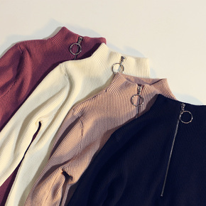 针织半高领打底衫