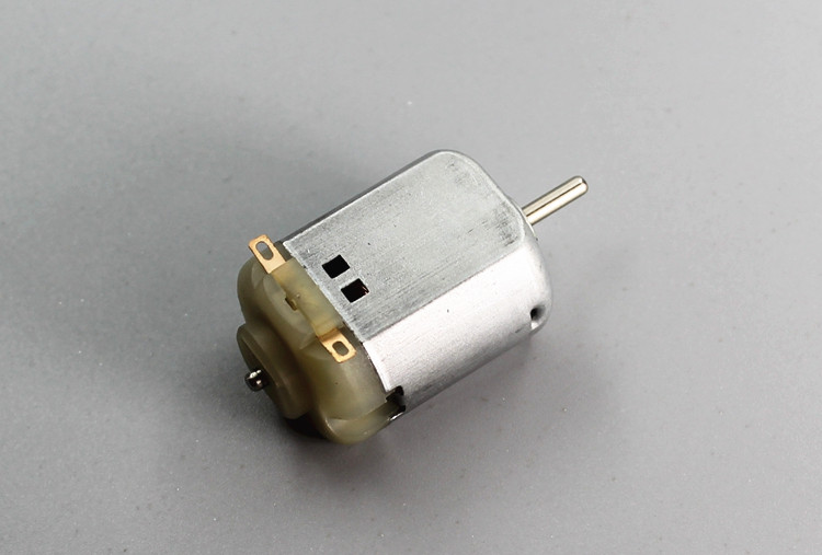 微型130圆形小马达 直流小电机 四驱车马达 小制作中号马达