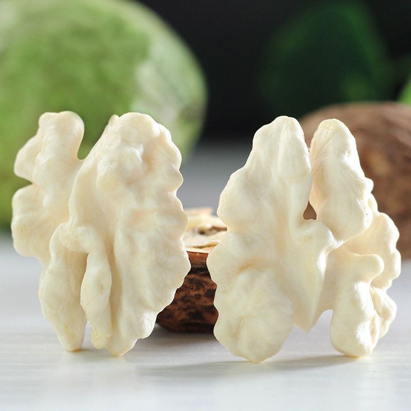 新鲜核桃去青皮湿2017鲜核桃生孕妇青皮大薄皮新带壳农家散装