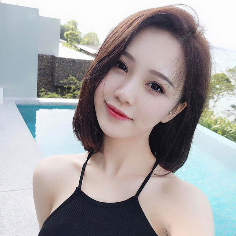 波波头短发 偏分