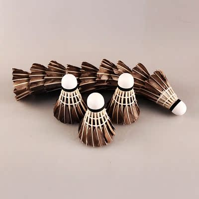 【天天特价】正品艾力克羽毛球 训练稳定耐打初学软木球头白黑球