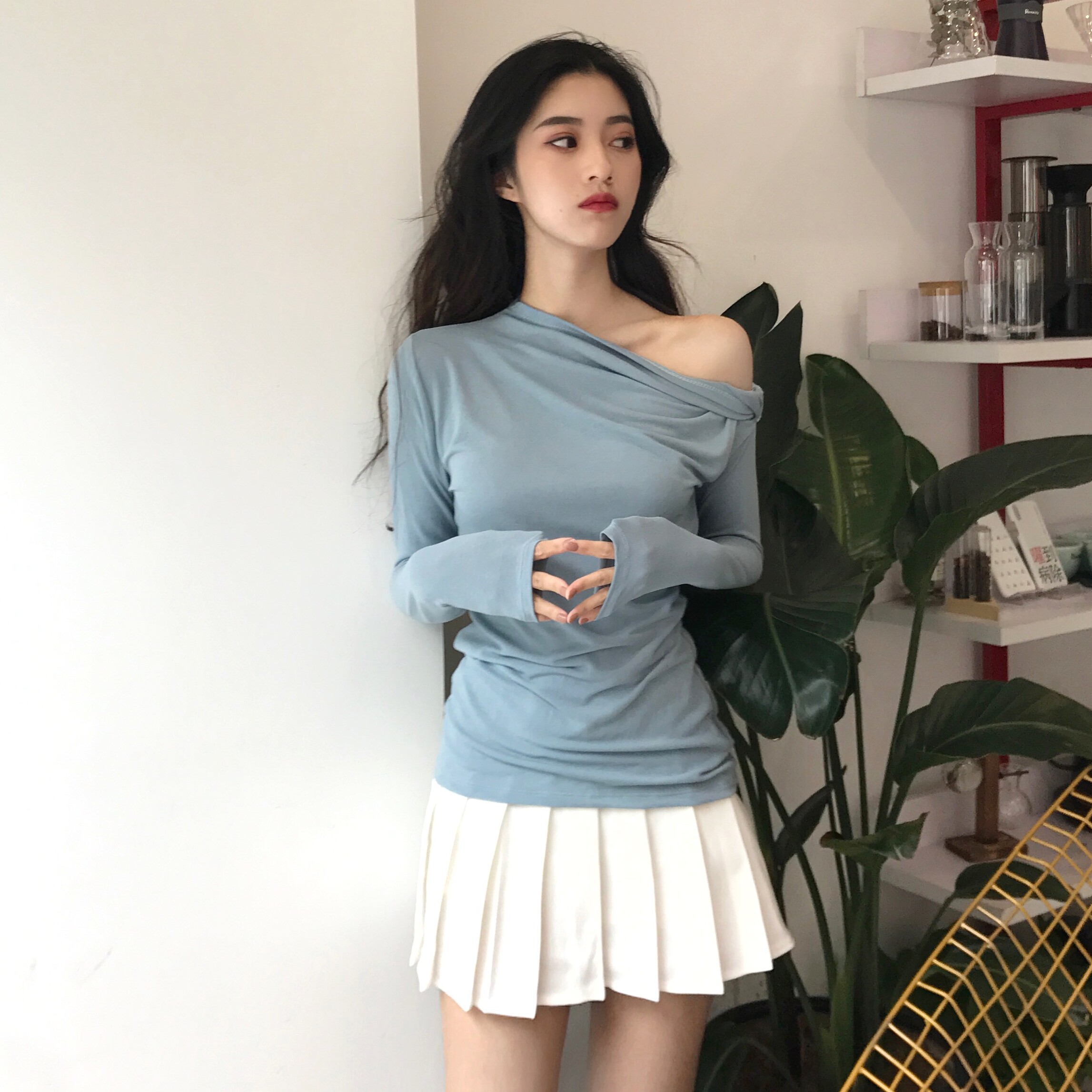 一字领上衣长袖_韩版百搭修身气质斜领露锁骨一字肩长袖t恤上衣秋装女