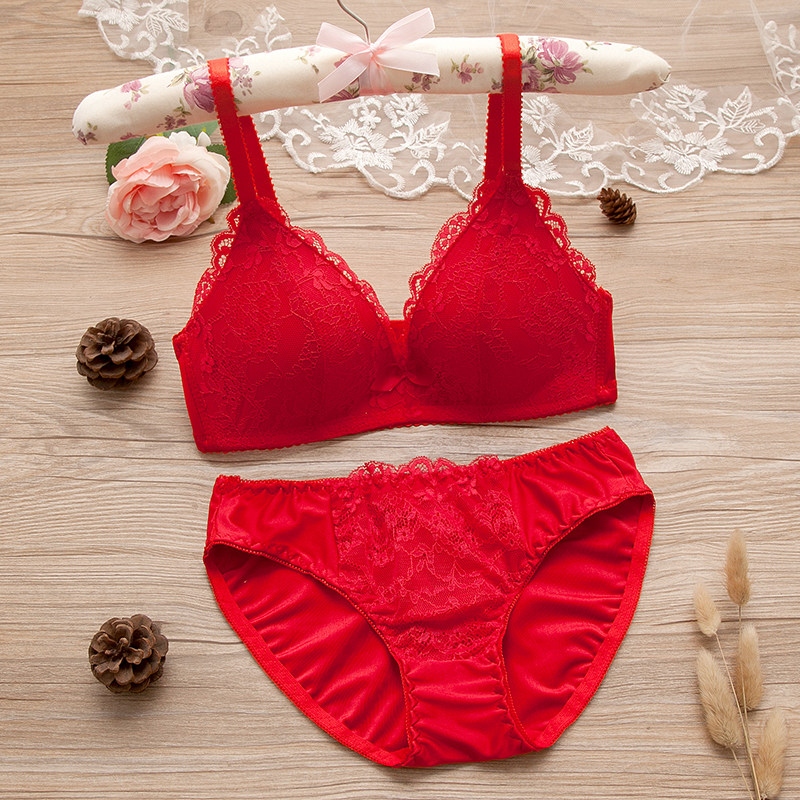 天天特价本命年红色内衣女无钢圈调整型聚拢三角杯少女文胸套装优惠券