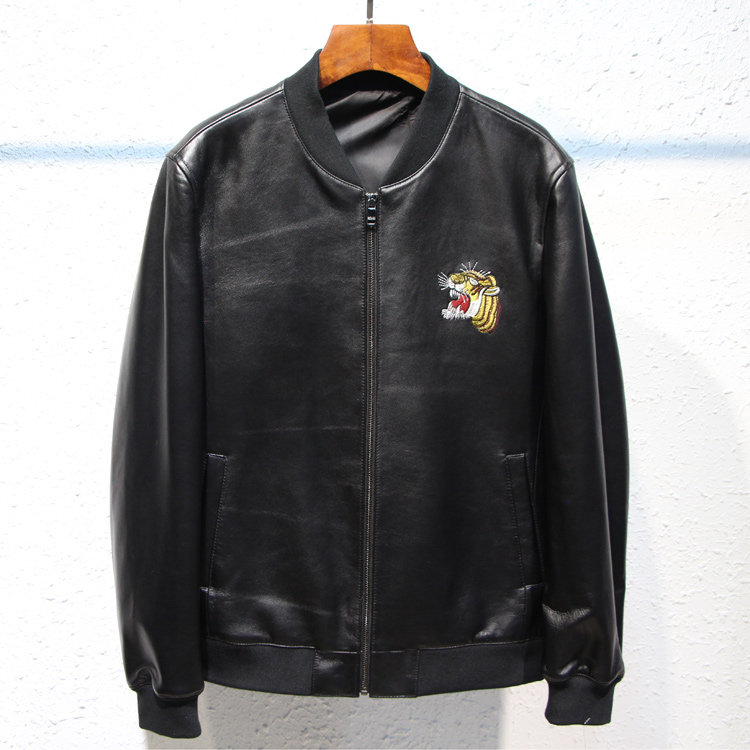 虎头皮衣男_新款男士真皮皮衣修身老虎头刺绣棒球服绵羊皮真皮外套