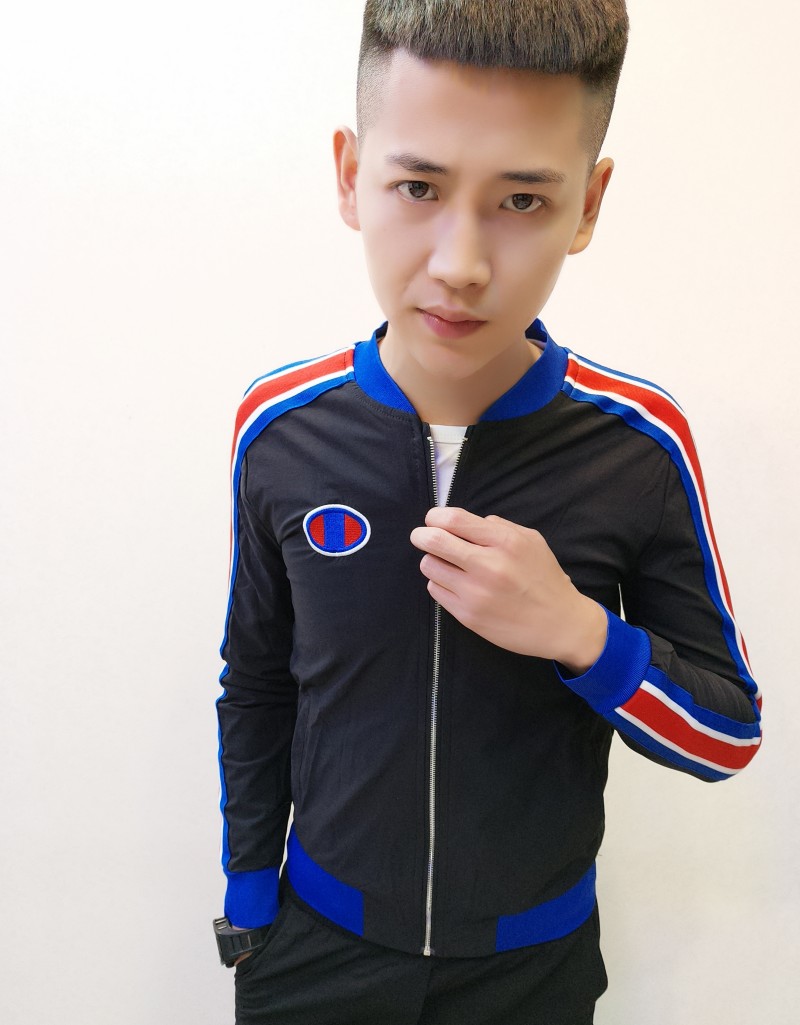 快手红人社会_2017秋季新款快手红人网红同款长袖夹克社会精神小伙