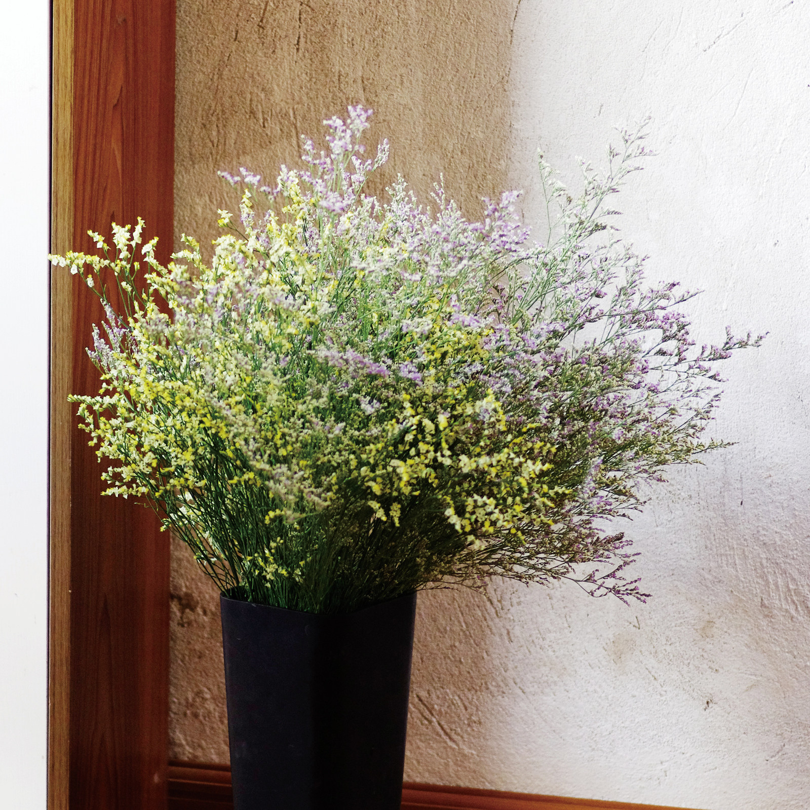 特价昆明鲜花_情人草黄莺红水晶云南昆明鲜花直批基地直发婚庆花束