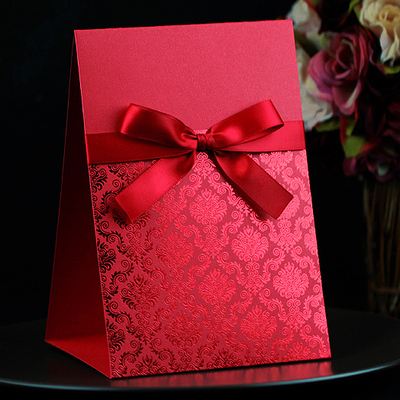 上海爱曦 成品席位卡/个性桌卡/婚礼用品/台卡/烫红金席卡 蝴蝶结桌卡