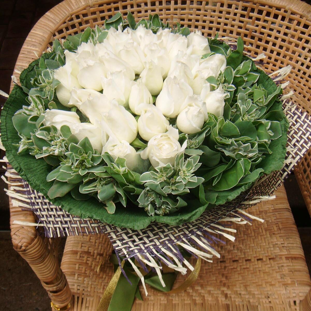 特价白玫瑰花束