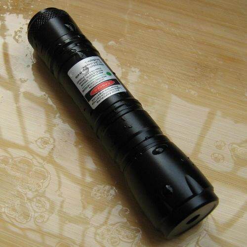 激光绿色_p-50mw-g防水绿色激光手电 绿光激光器优惠券