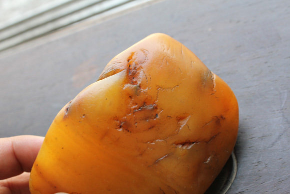 特价黄龙玉原石