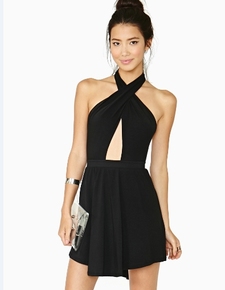 裹胸裙不会掉吗