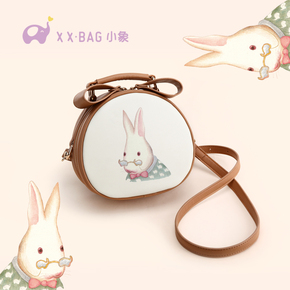 斜跨包 女 学生