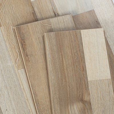 17新 多拼云杉木地板 浅色 现代北欧风尚 细条 浮雕亚光 强化复合