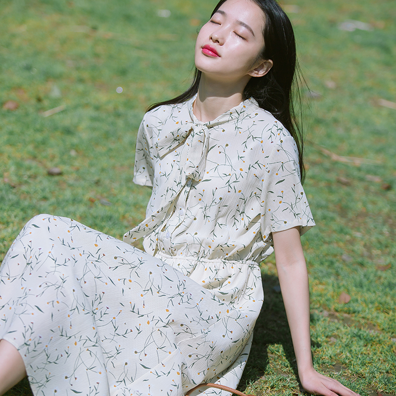 2017夏季新款文艺小清新短袖雪纺连衣裙复古蝴蝶结小碎花长裙女