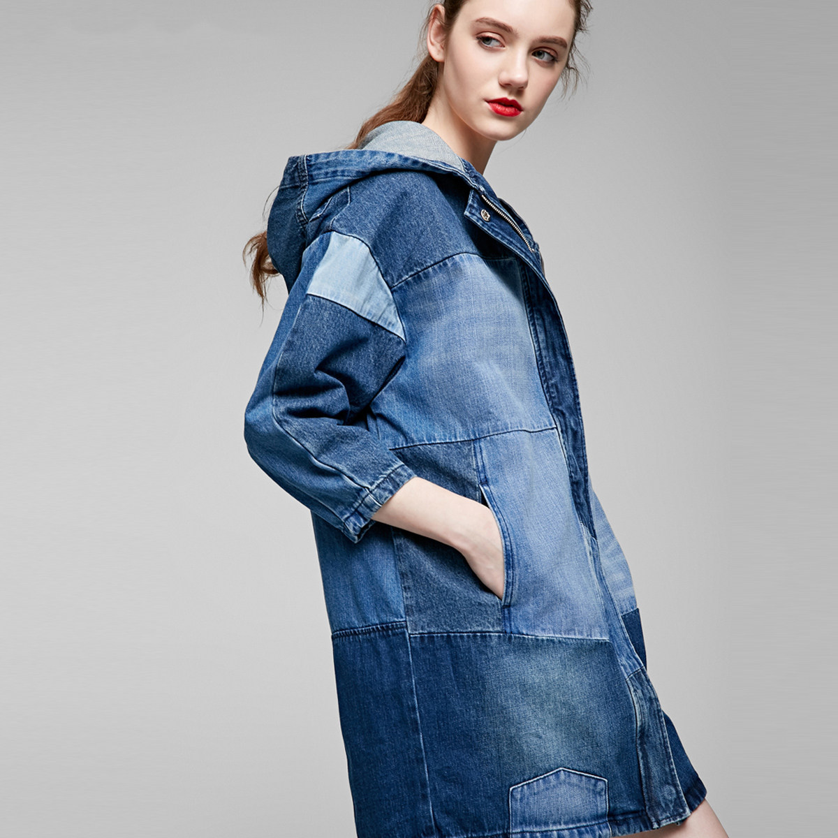 俏丽牛仔风衣,诠释春季休闲气息