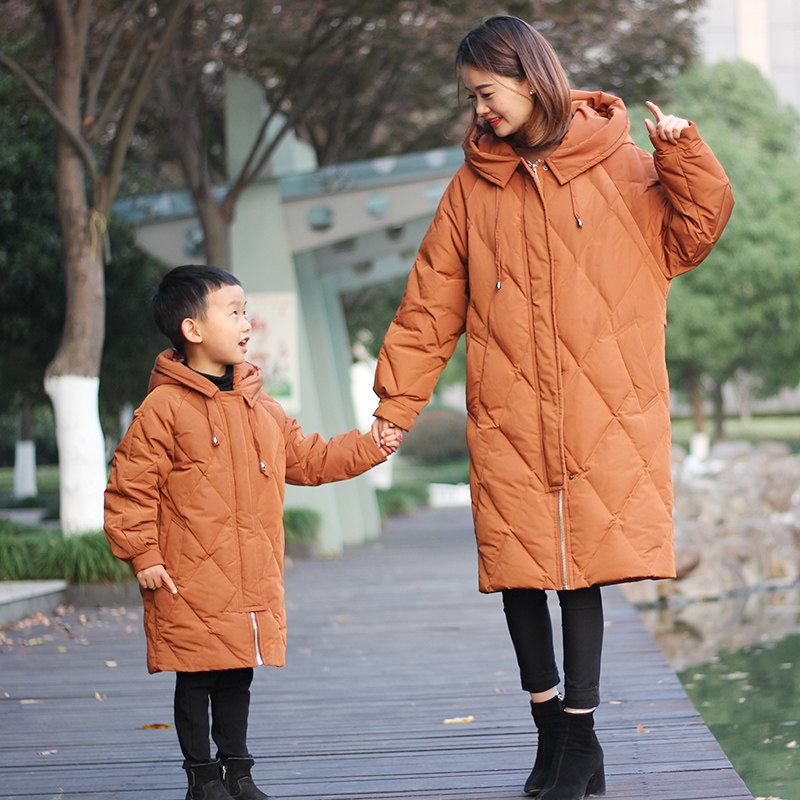 哲思凡原创亲子装2017秋冬新款韩版母子母女装菱格带帽中长羽绒服