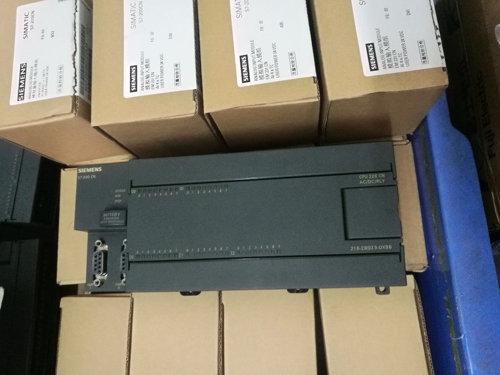 西门子s7-200 plc cpu226 216-2ad23-0xb8 216-2bd23-0xb0_7折现价200