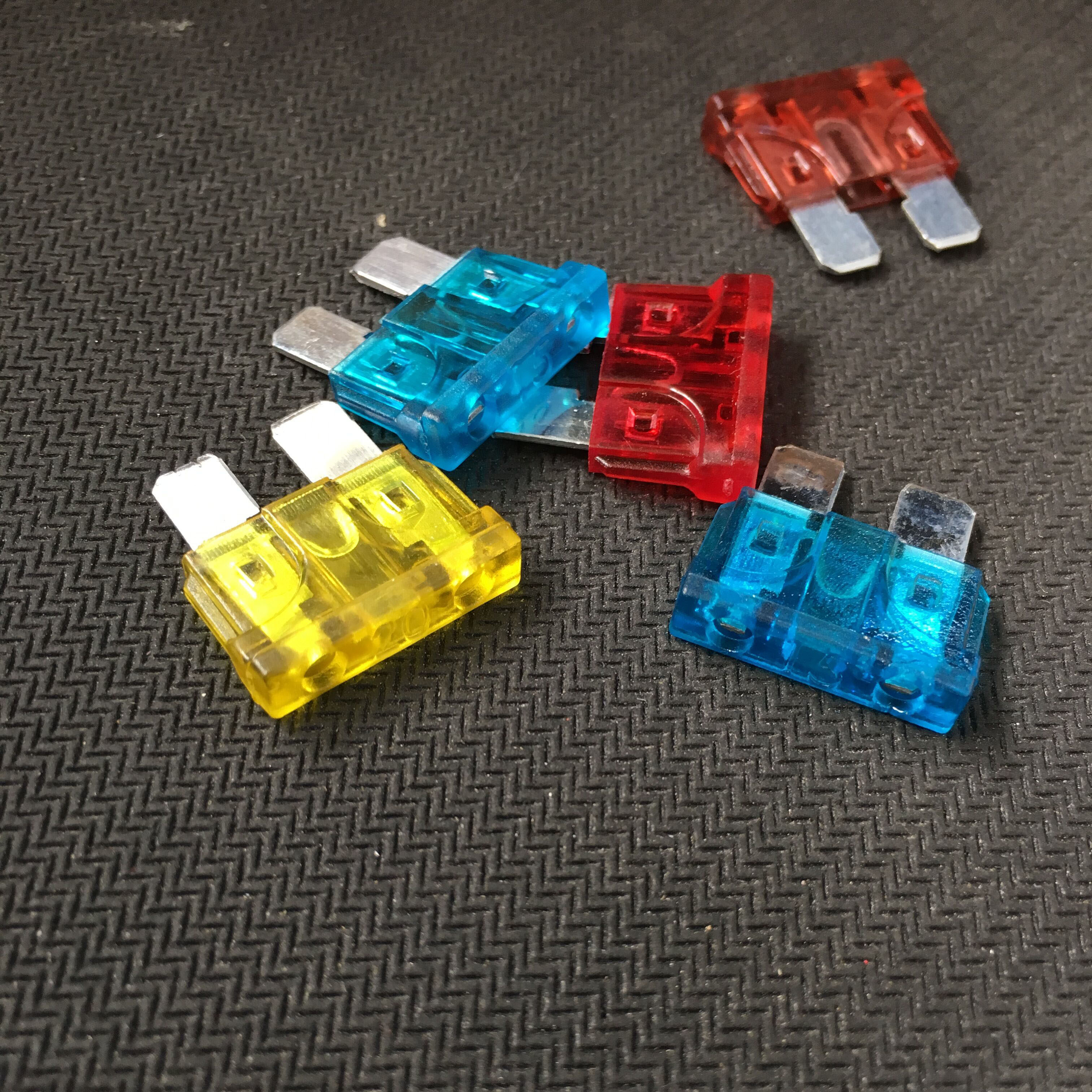 汽车保险丝插片式保险丝中号车用保险丝摩托车套装车保险丝保险片