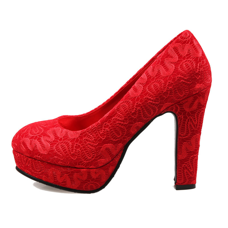 结婚鞋子红色高跟鞋女士婚鞋粗跟2017新款中式新娘鞋防水台红鞋