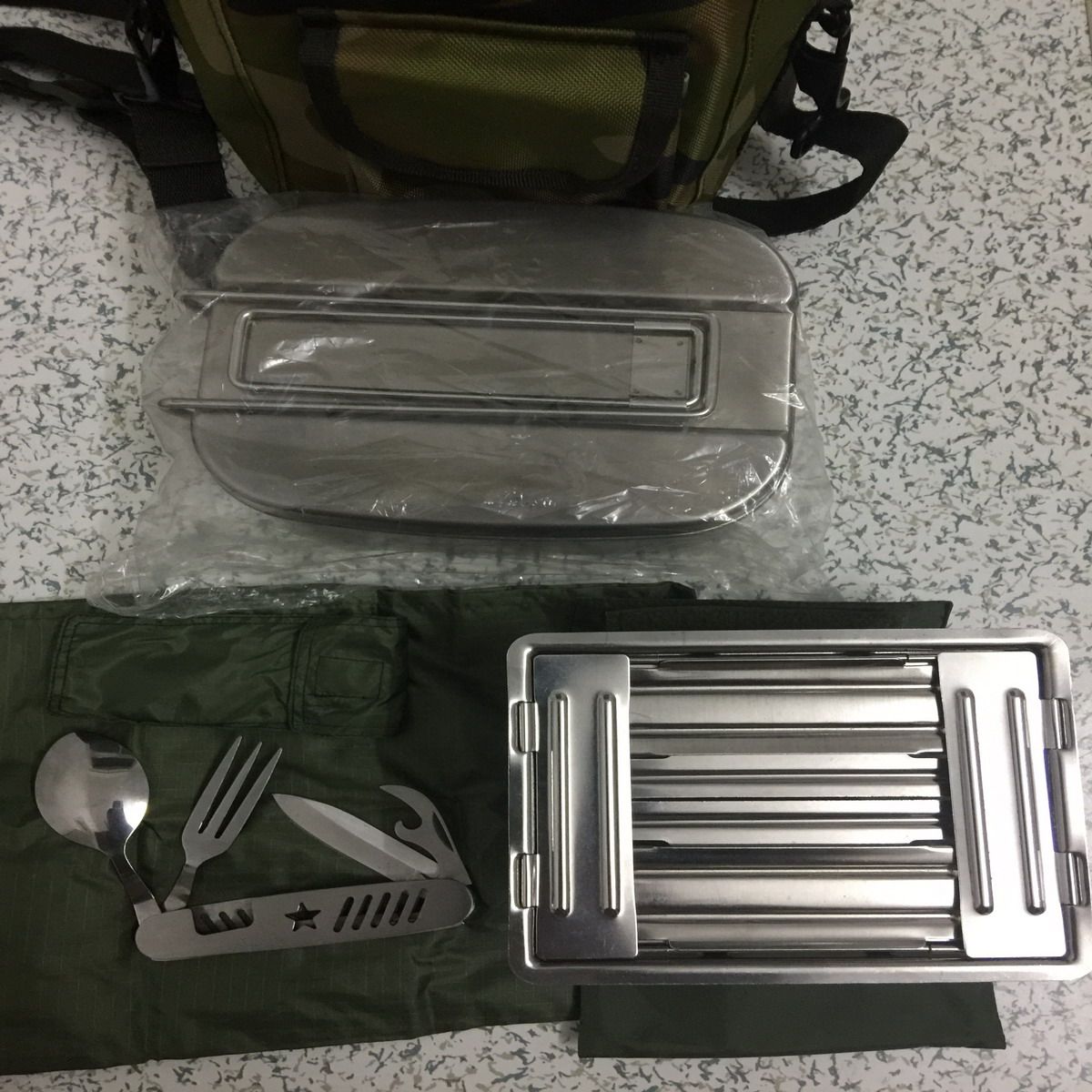 特价饭盒不锈钢单_单兵野战餐具正品军迷收藏不锈钢饭盒野营加热中国