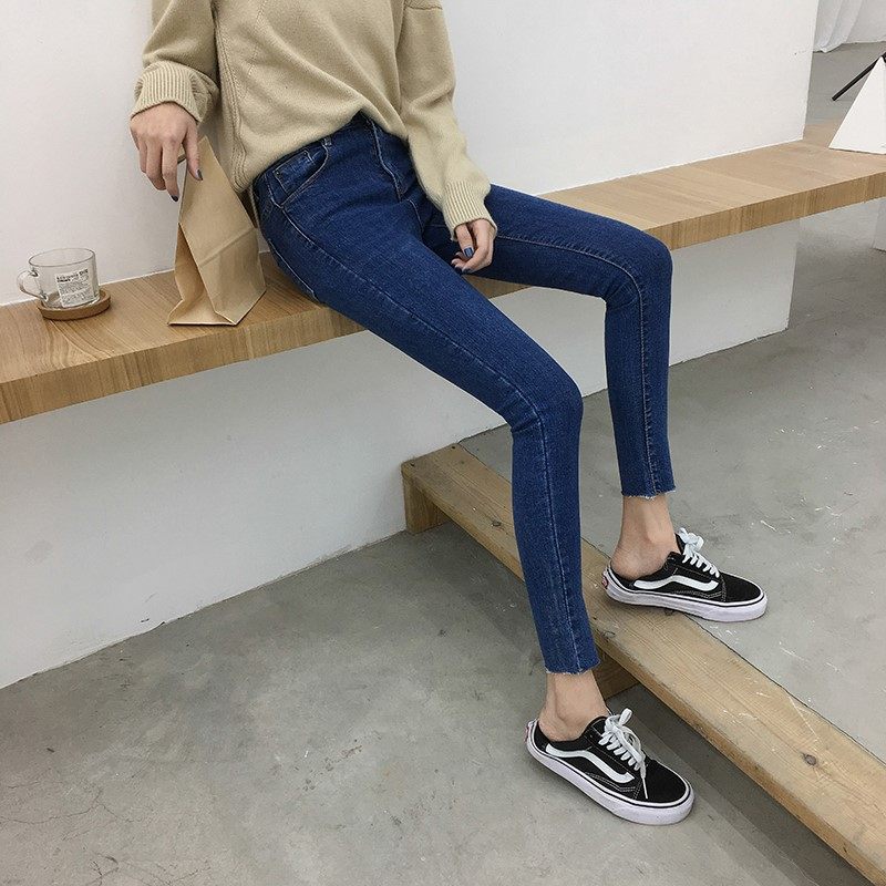 膝盖大破洞牛仔裤女紧身