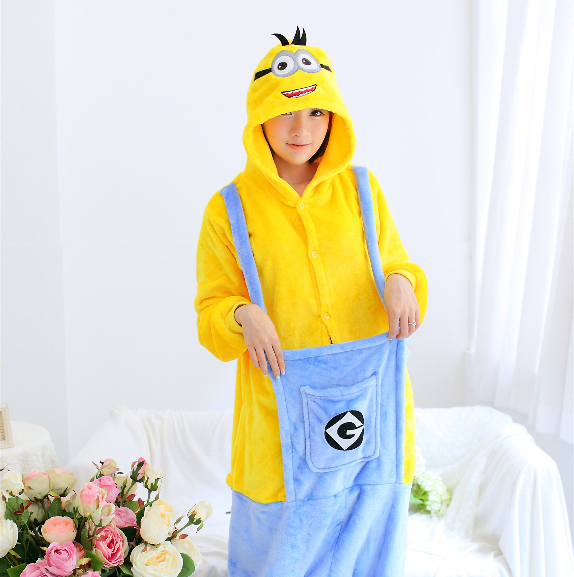 热销卡通睡衣连体_热卖冬季卡通动物连体睡衣小黄人成人男女士情侣大